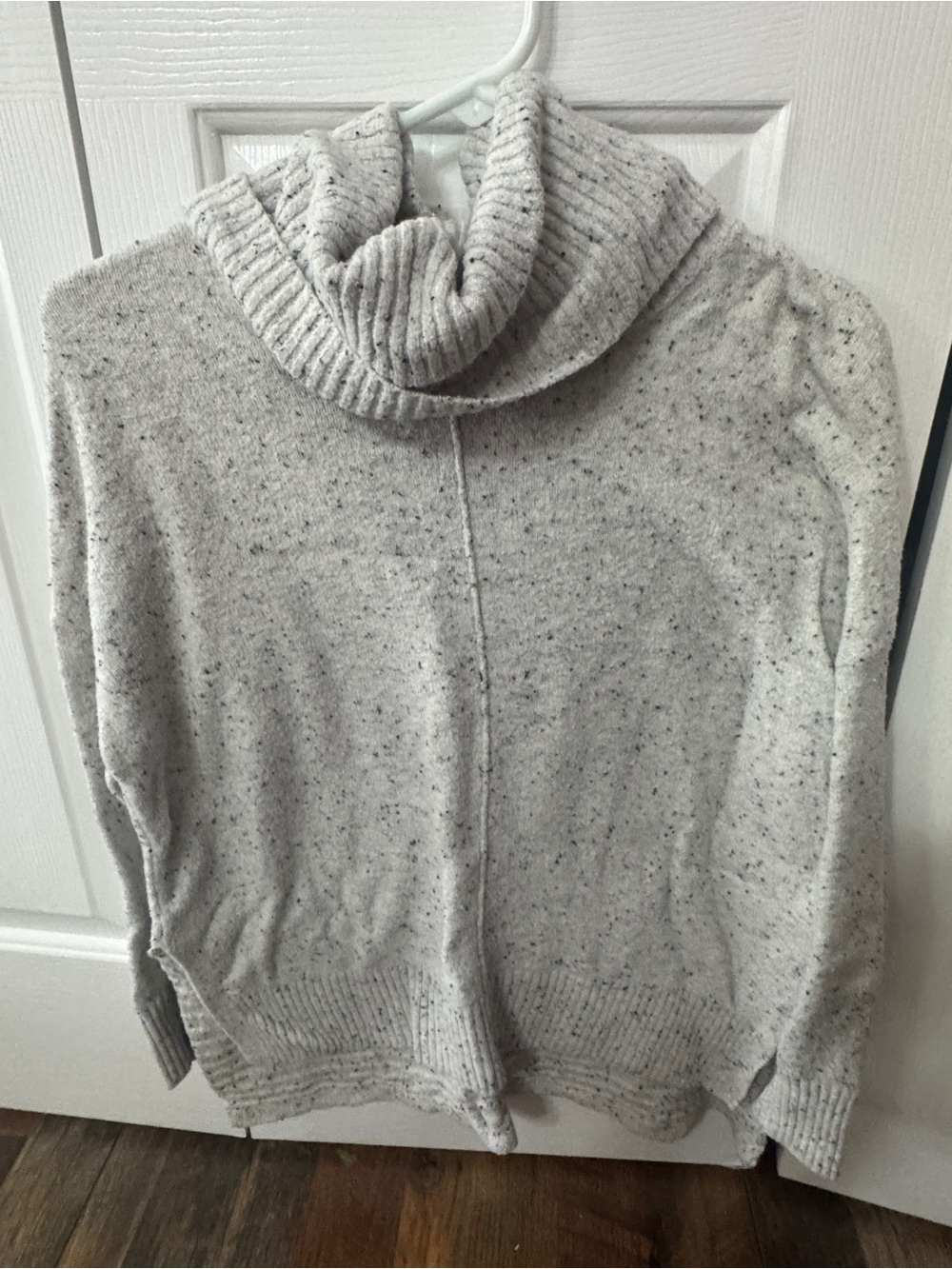 Kaisely Light Speckled Cream Turtleneck Sweater